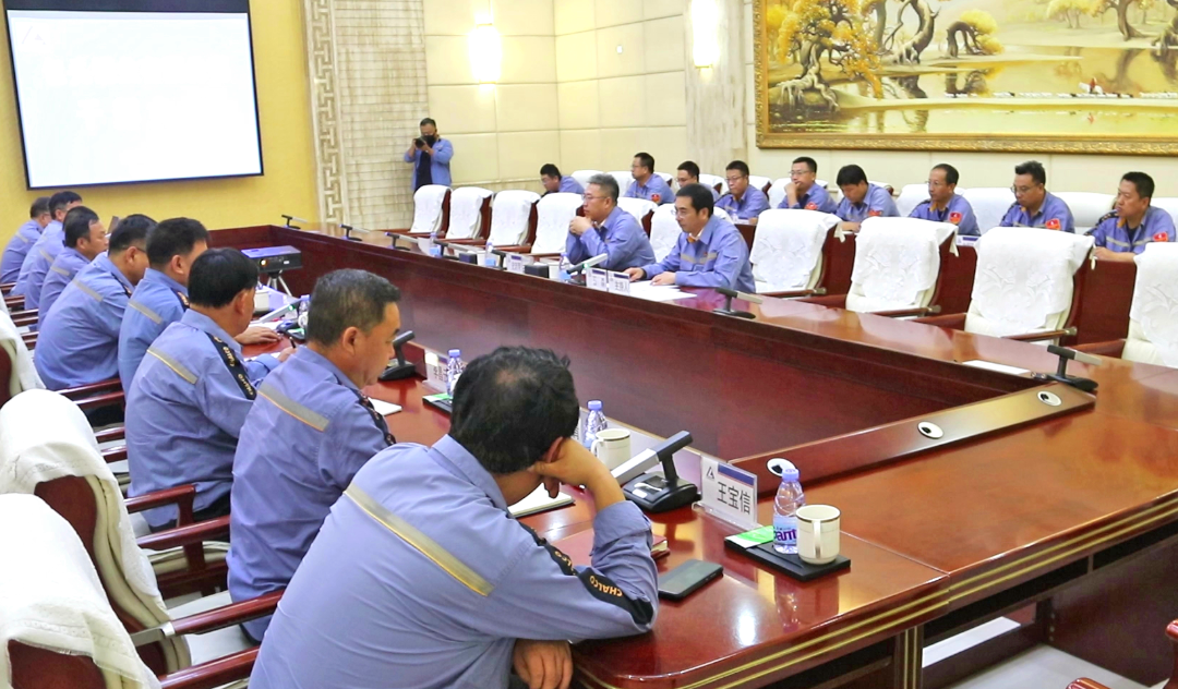 史志榮參加包頭鋁業(yè)干部大會并強調(diào)——堅定不移做強做優(yōu)包頭鋁業(yè)，開創(chuàng)高質(zhì)量發(fā)展新局面