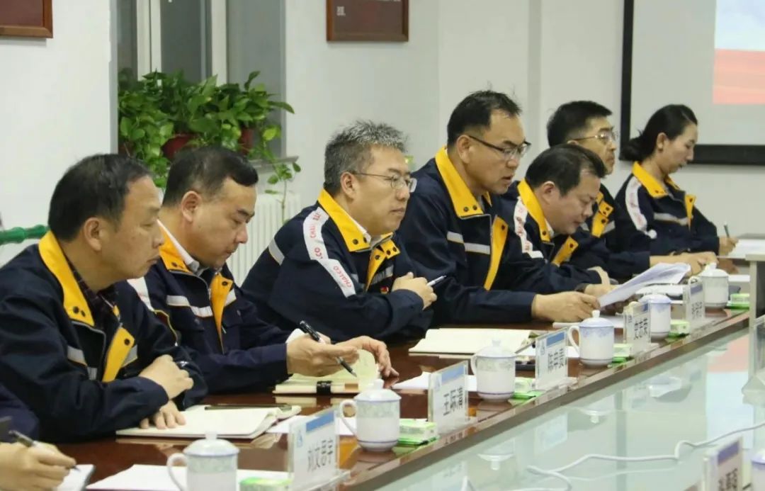 抓實“三級穿透” 　推動融合貫通　史志榮到包頭鋁業(yè)開展主題教育調研督導